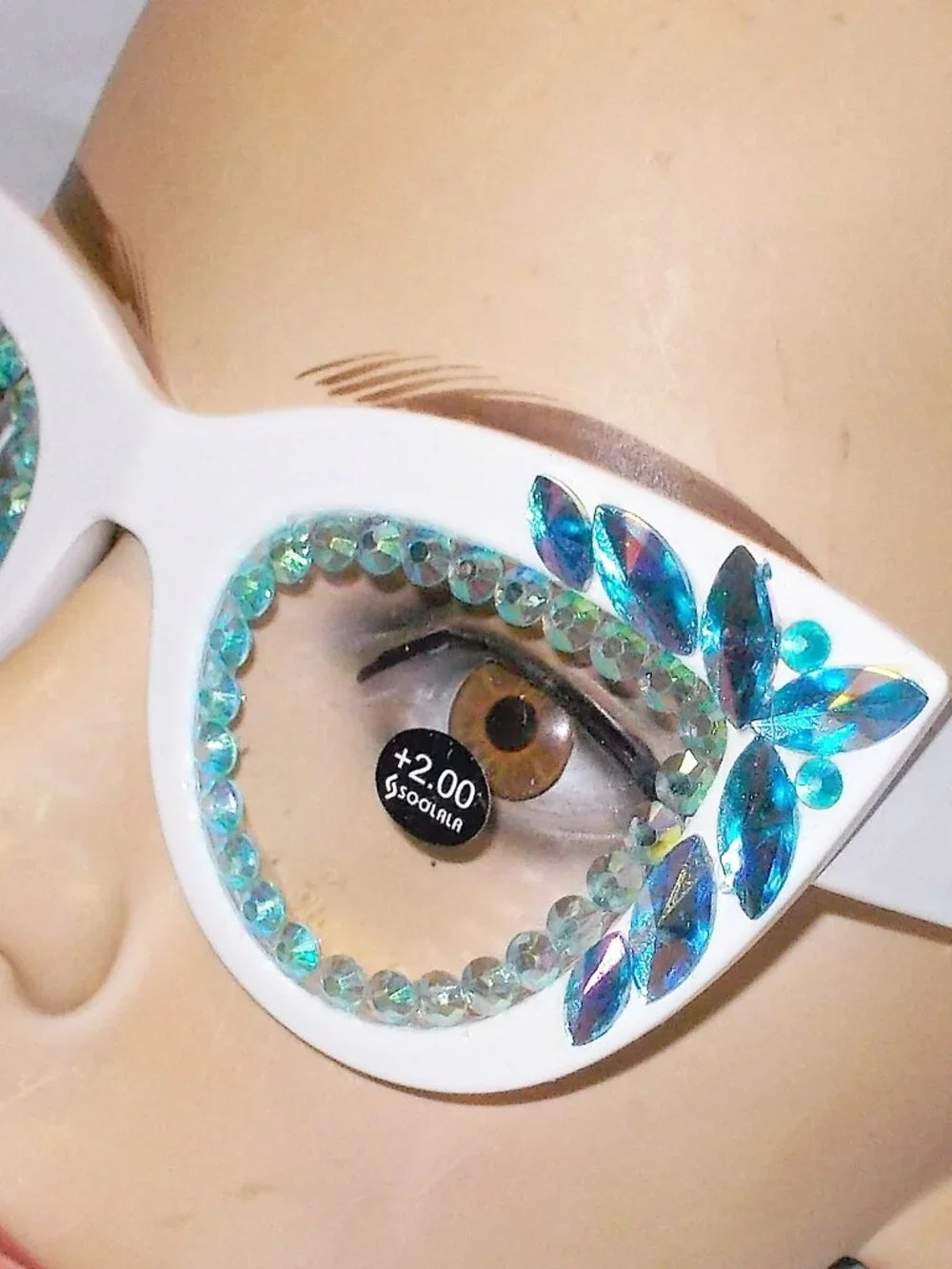 FABULOUS WHITE CATEYE READING GLASSES TEAL RHINESYONES 2.00 STRENGTH
